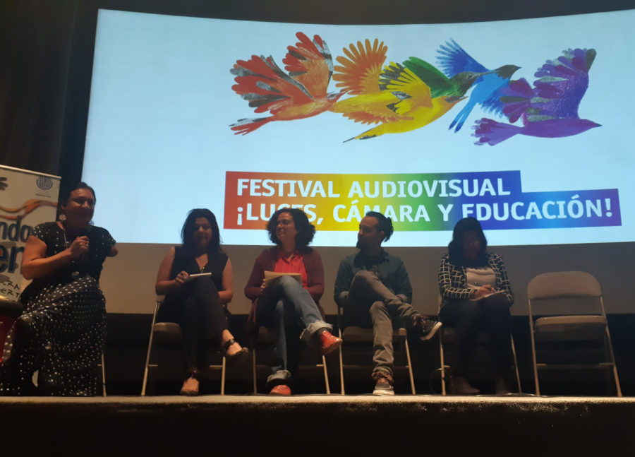 Bloque temático del festival con la presencia de Amaranta Gómez, antropóloga social, activista por los derechos de las personas LGBTI y promotora de la identidad cultural indígena precolombina en México; Tatiana Quesada, jefa del departamento de salud y ambiente de la dirección de vida estudiantil del Ministerio de Educación Pública (MEP) de Costa Rica; Diana Silva, asesora pedagógica del área de educación y cultura del Instituto Alana de Brasil; Alejandra Solano Matarrita, estudiante de la Universidad de Costa Rica; e Irvin Castro, cineasta y director de la película “Anoche”. 